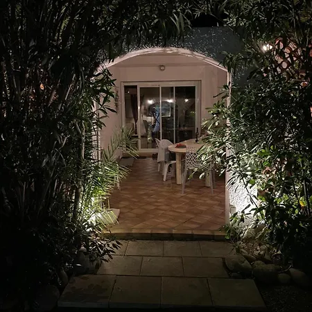 Holiday home Belle Classee 4 Etoiles Proche Avec Jardin *